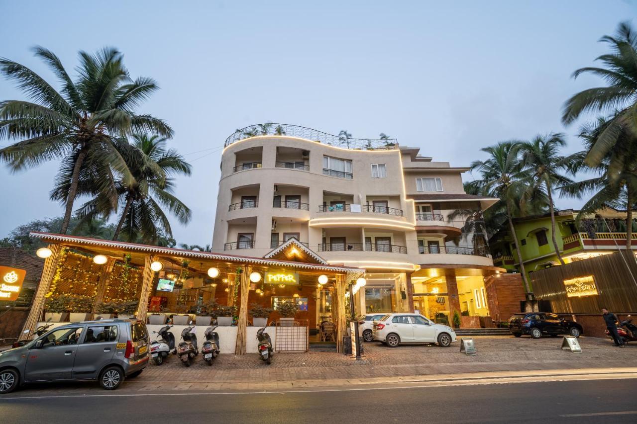 Le Seasons Resort Candolim Esterno foto