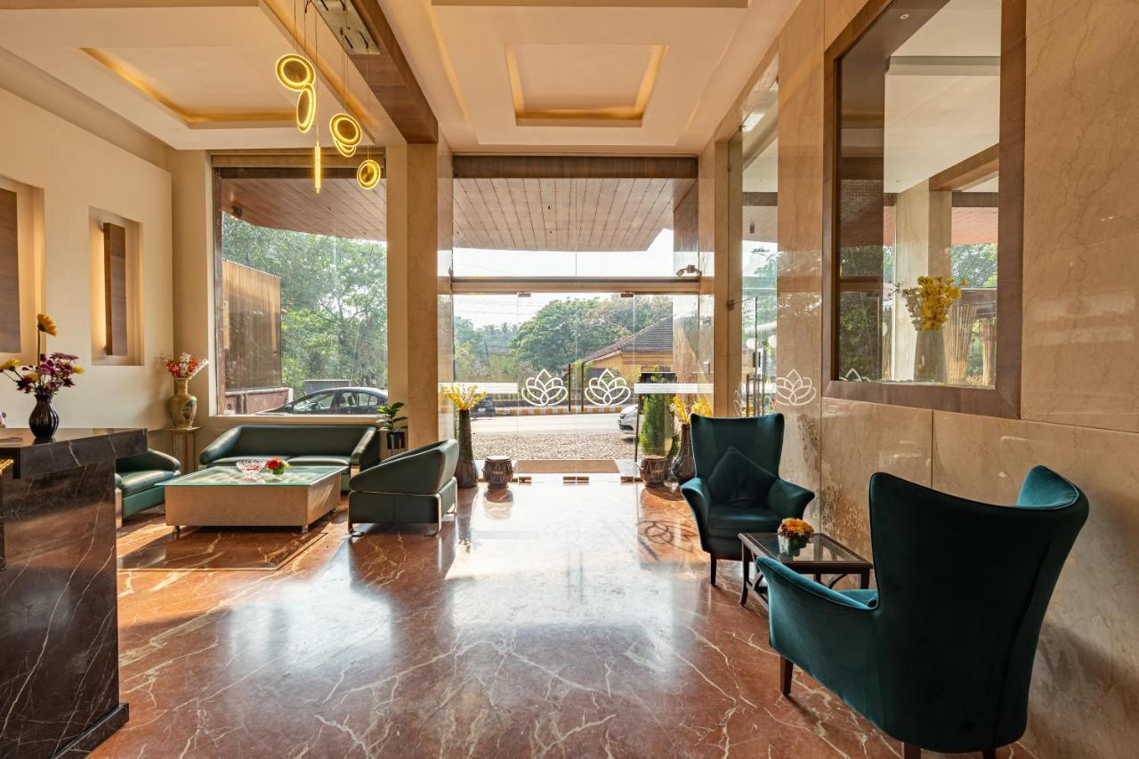 Le Seasons Resort Candolim Esterno foto