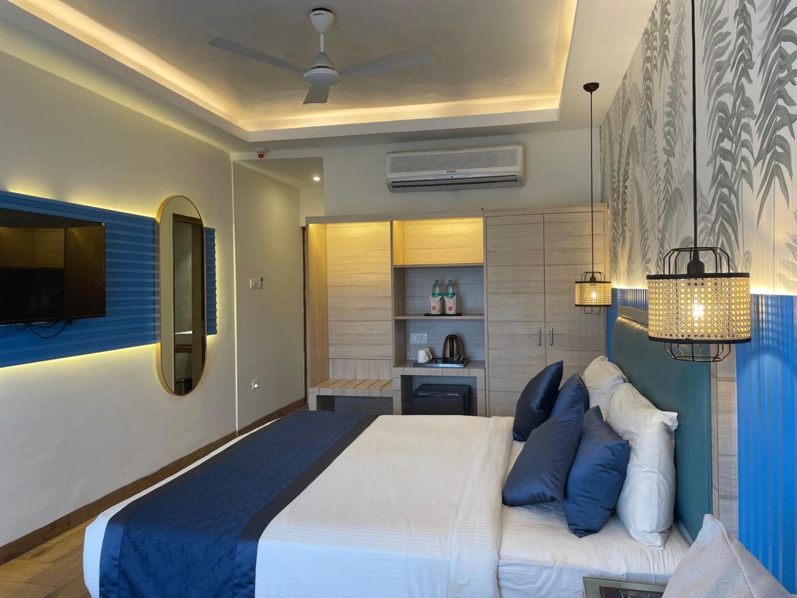 Le Seasons Resort Candolim Esterno foto