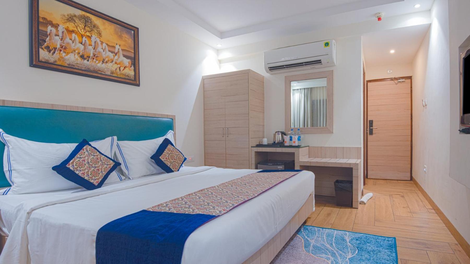 Le Seasons Resort Candolim Esterno foto