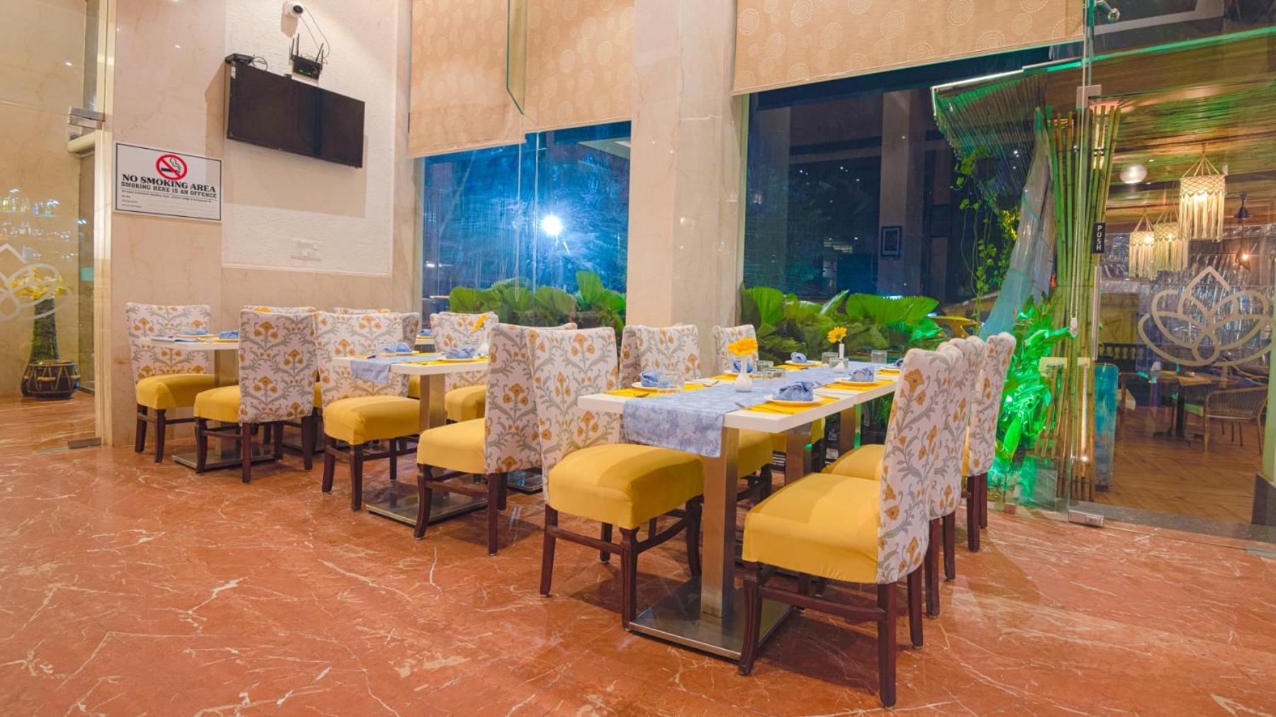 Le Seasons Resort Candolim Esterno foto