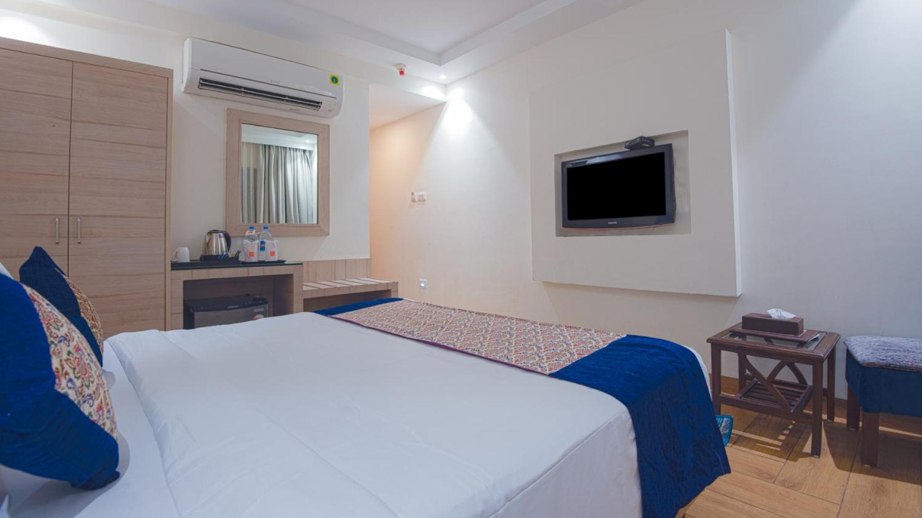 Le Seasons Resort Candolim Esterno foto