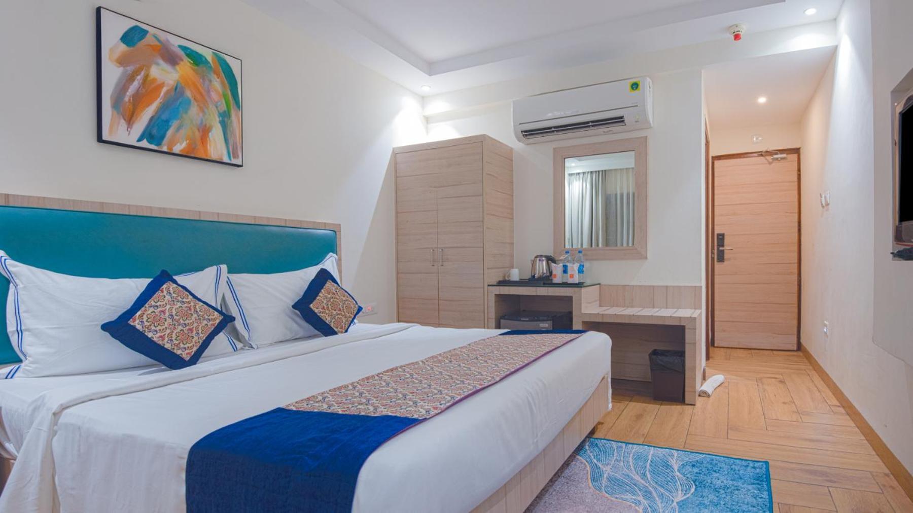 Le Seasons Resort Candolim Esterno foto
